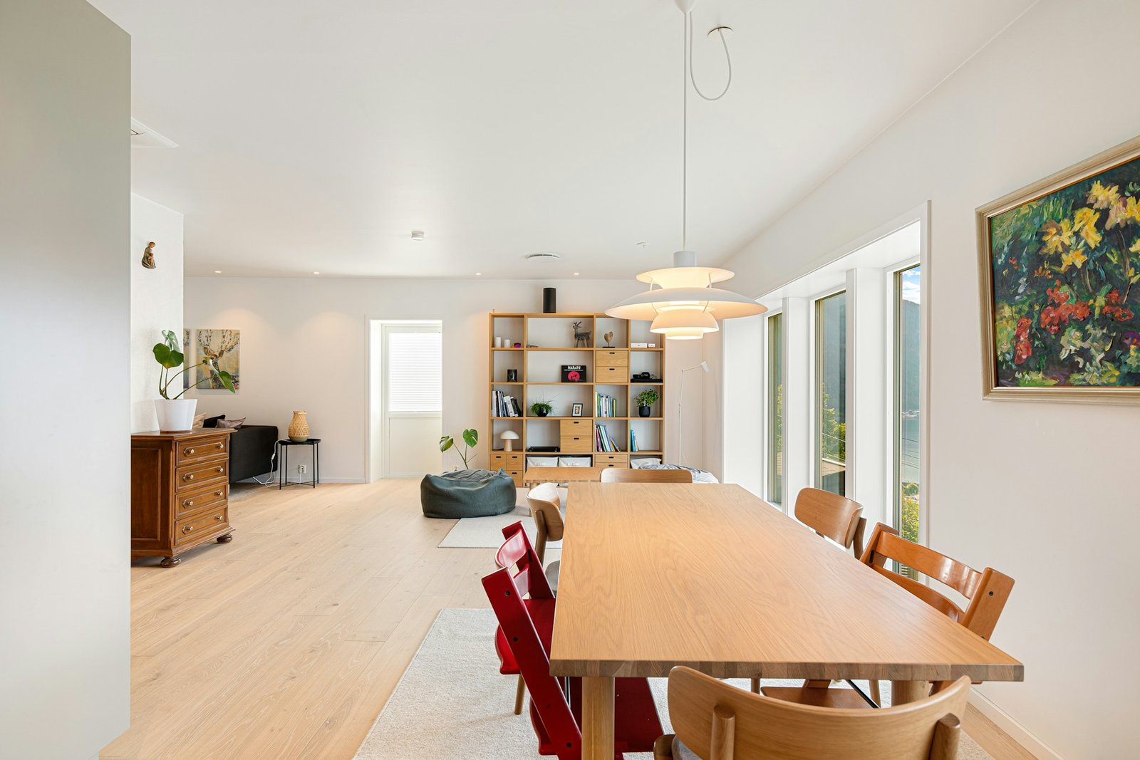 lisa anna 0KWfr4PN90A unsplash